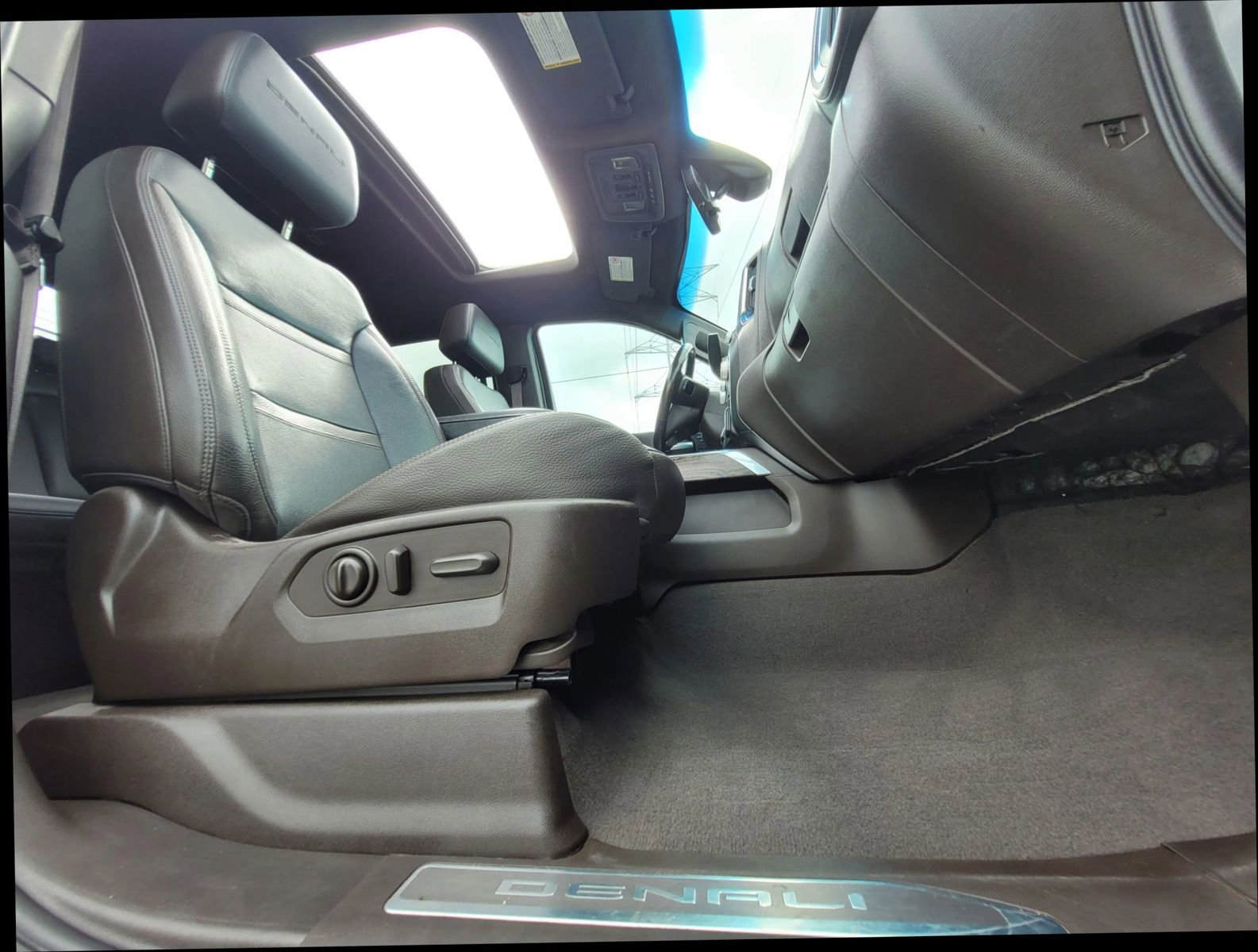 Used 2020 GMC Sierra 2500 Denali w/ Denali Ultimate Package image 14