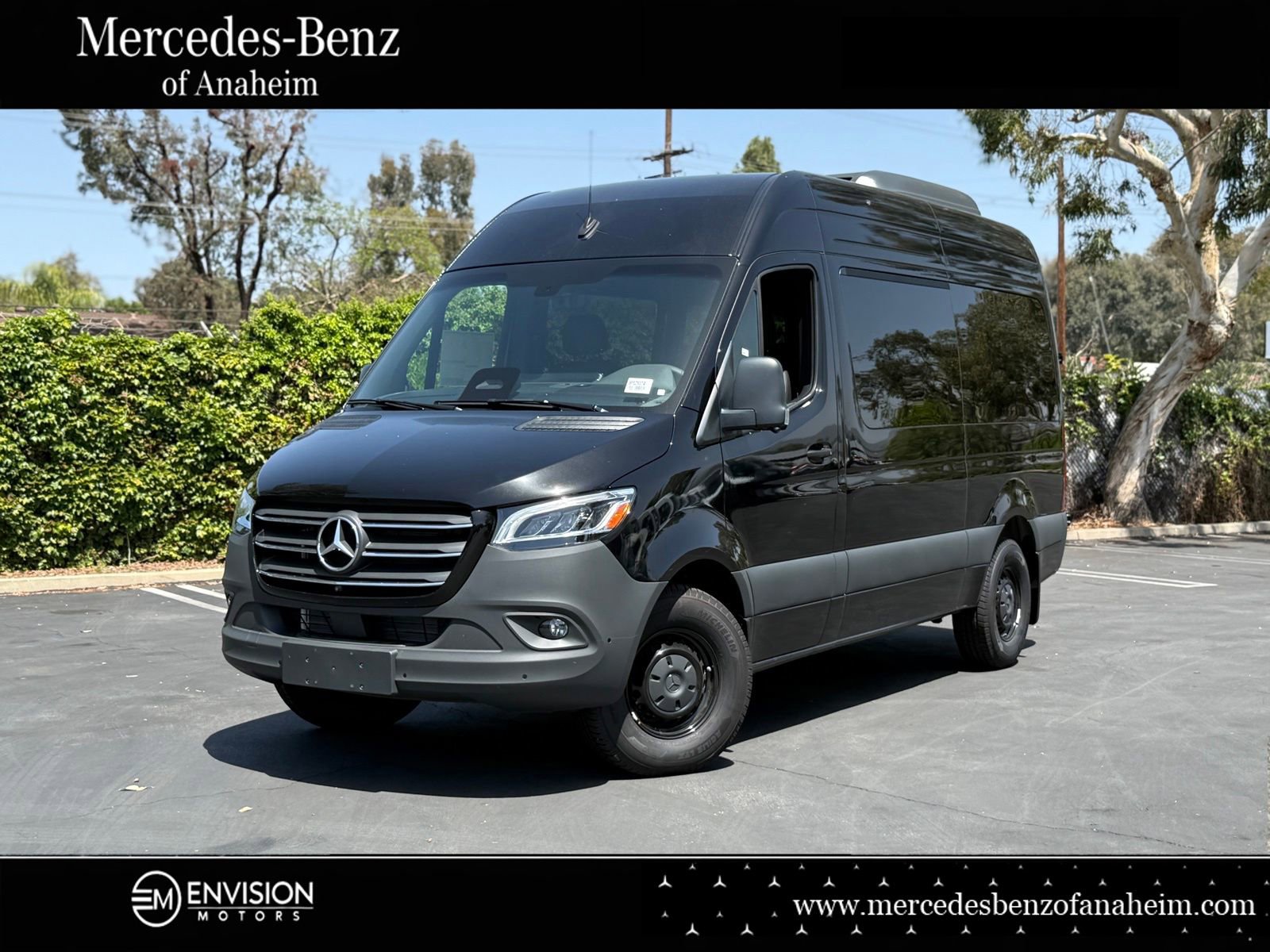New 2025 Mercedes-Benz Sprinter 2500 image 1
