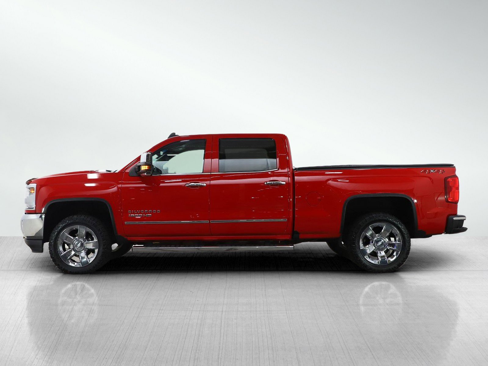 Used 2018 Chevrolet Silverado 1500 LTZ w/ LTZ Plus Package image 2