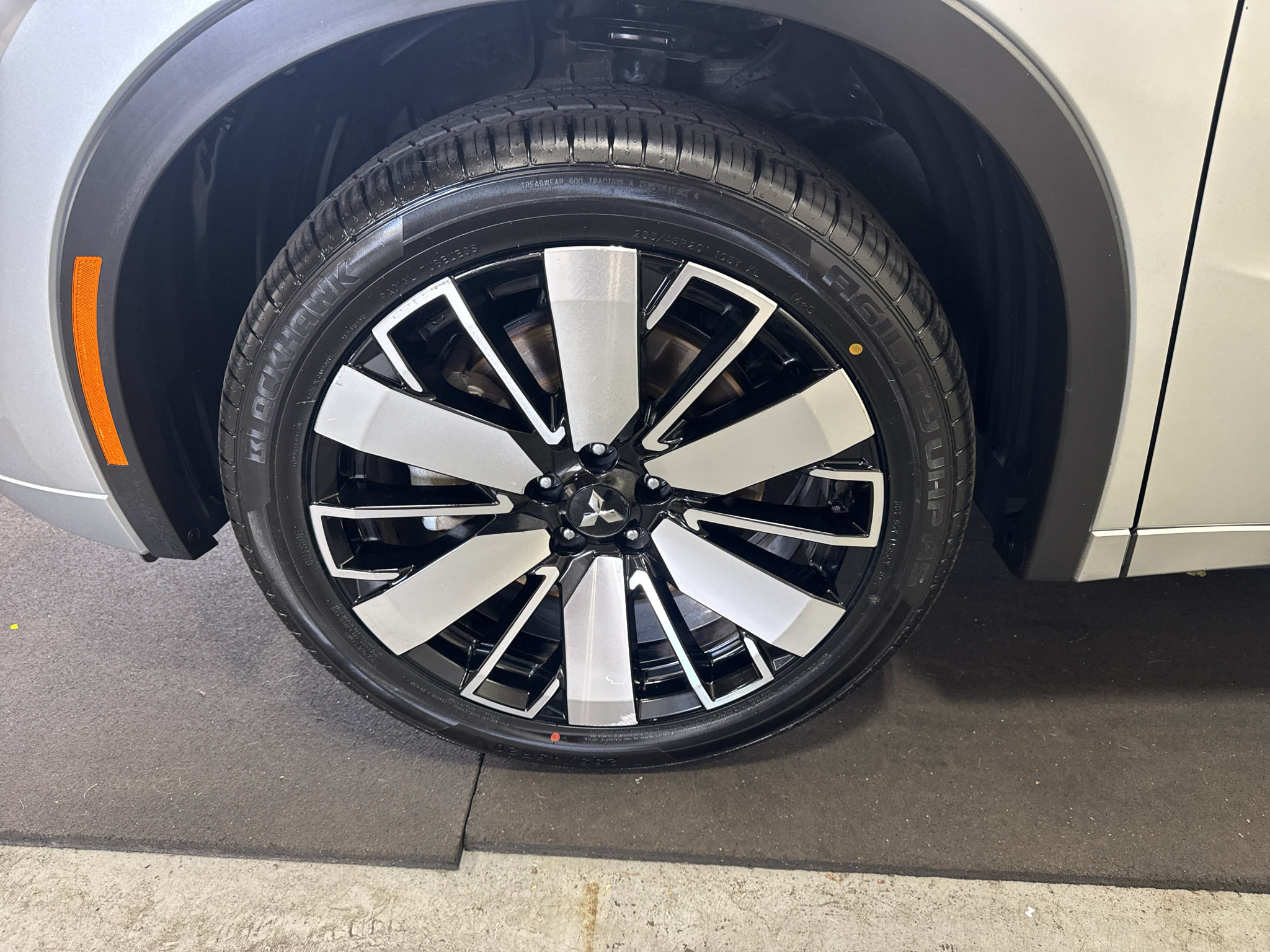 Used 2025 Mitsubishi Outlander SEL AWD/4WD image 20