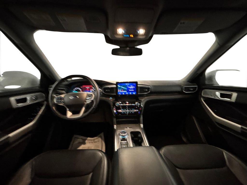 Used 2022 Ford Explorer Limited w/ Equipment Group 301A image 19