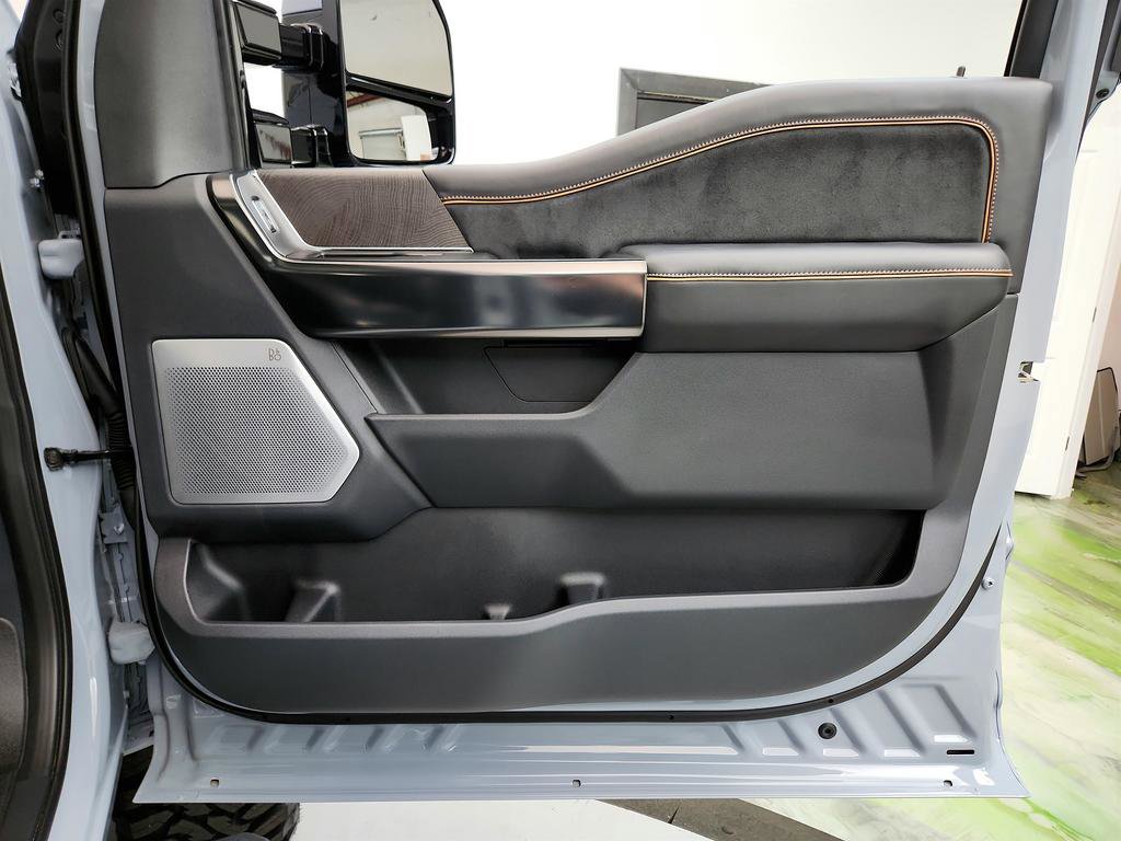 Used 2024 Ford F450 Platinum w/ FX4 Off-Road Package image 26