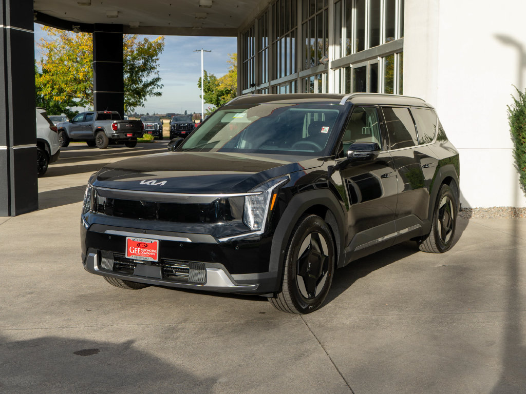 New 2026 Kia EV9 Wind AWD/4WD image 3