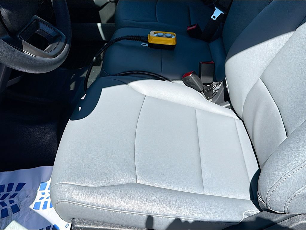 New 2026 Ford F550 4x4 Crew Cab image 19