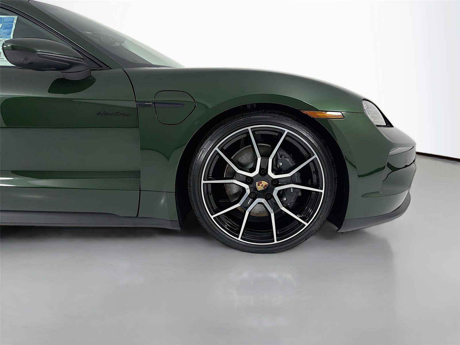 New 2025 Porsche Taycan image 23