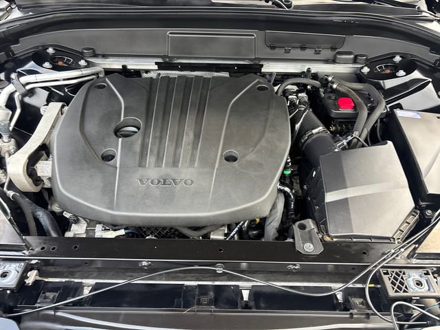 Used 2023 Volvo XC60 B5 Core image 34
