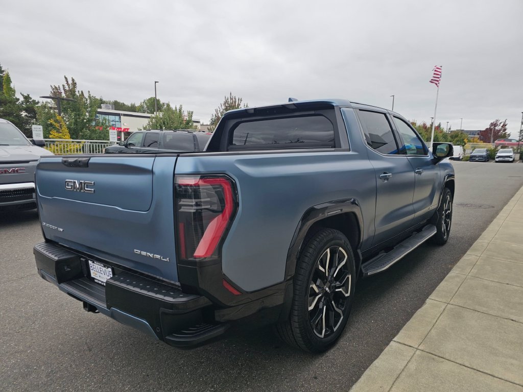 Used 2025 GMC Sierra EV Denali AWD/4WD image 7