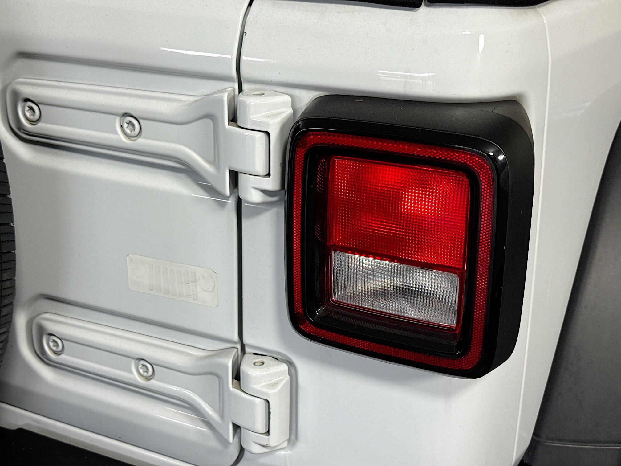 Used 2018 Jeep Wrangler Unlimited Sport S image 34