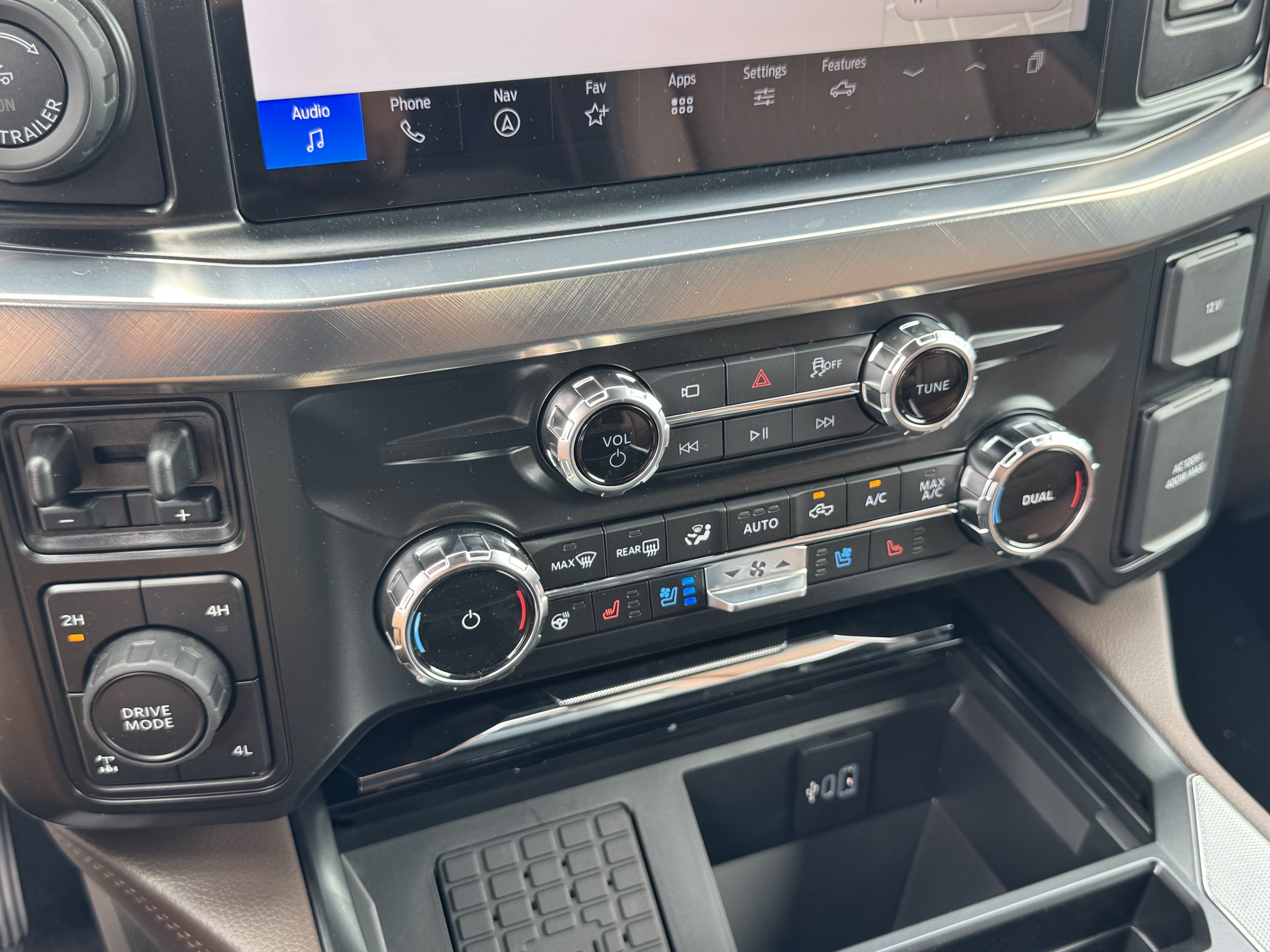New 2026 Ford F250 King Ranch w/ FX4 Off-Road Package AWD/4WD image 15