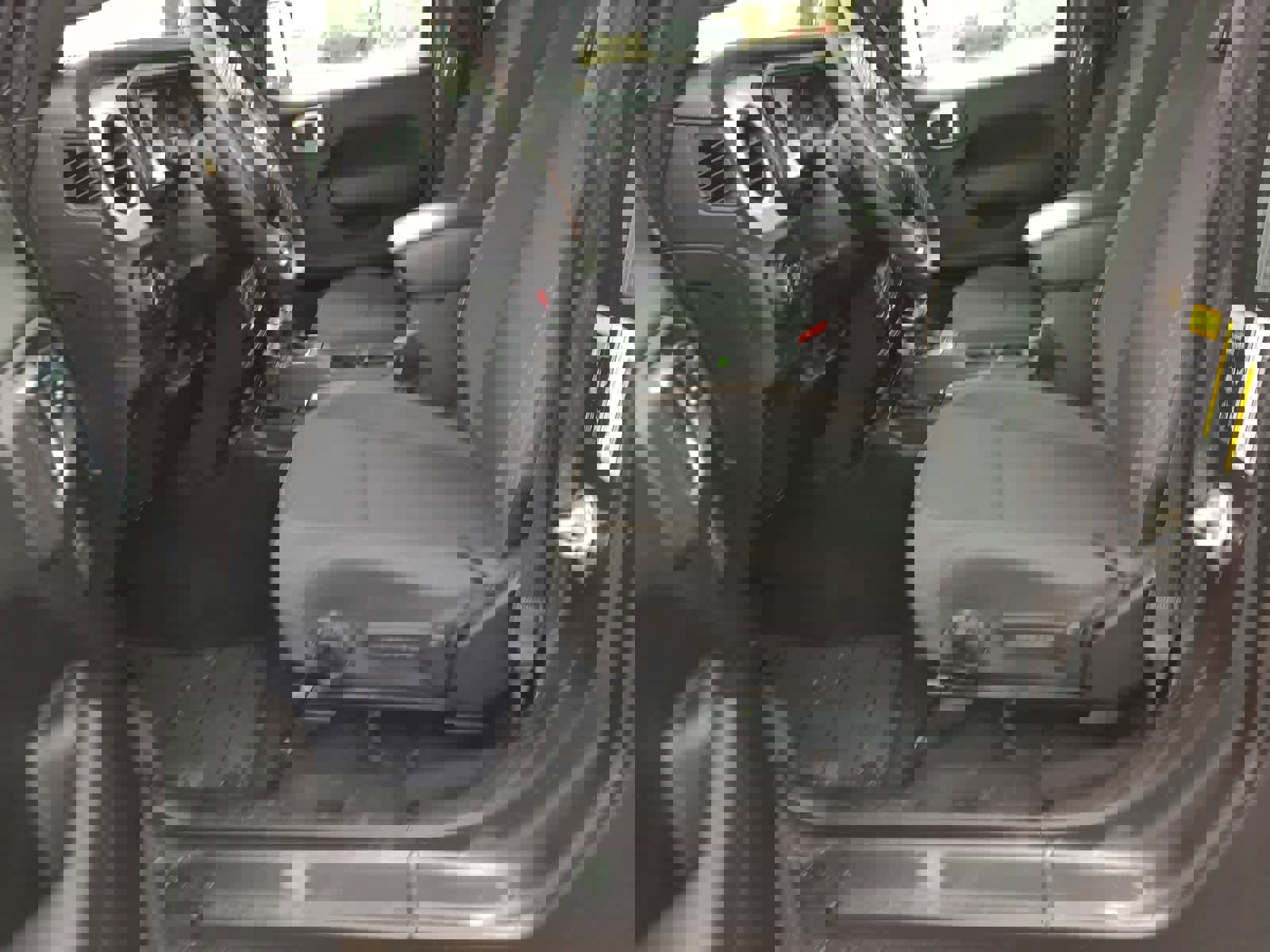 Used 2024 Jeep Wrangler Sport image 19