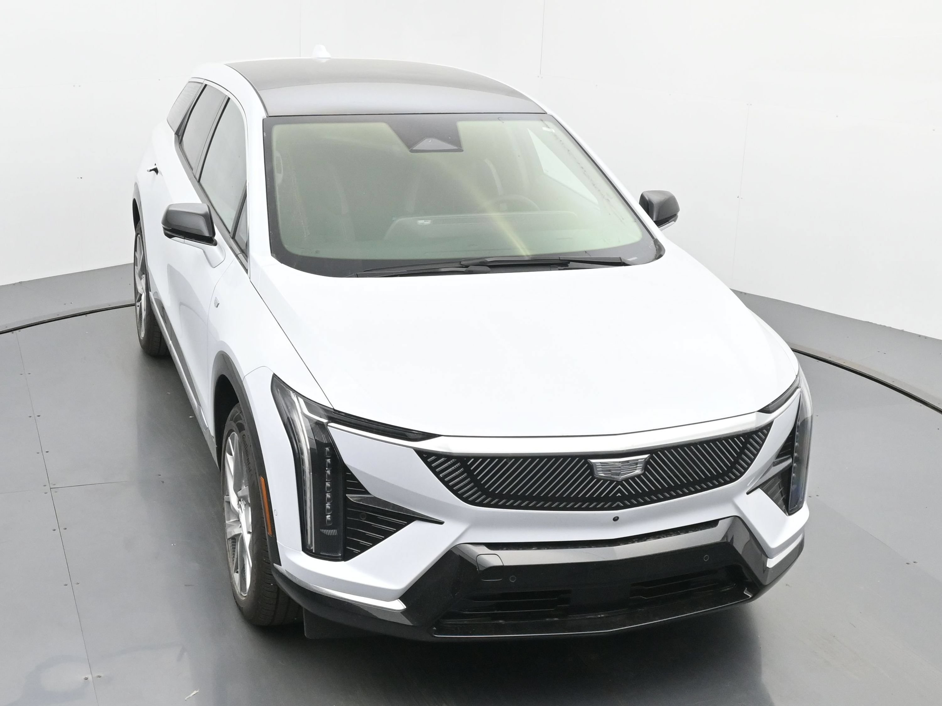 New 2026 Cadillac Optiq Luxury 1 w/ LPO, Floor Liner Package AWD/4WD image 30
