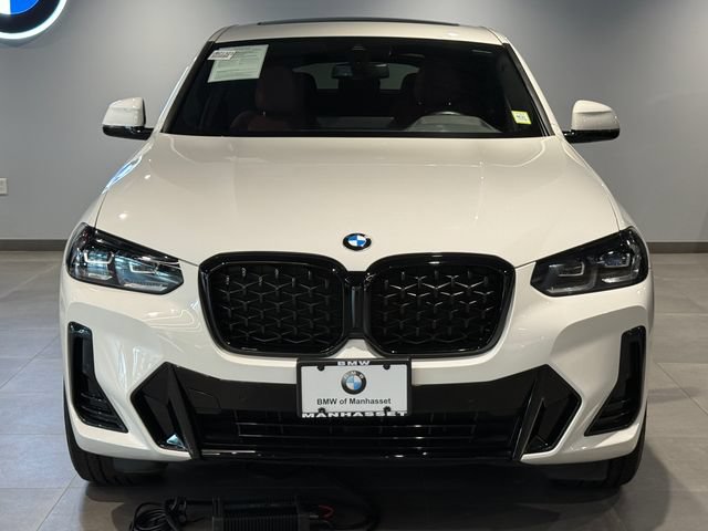 Used 2024 BMW X4 xDrive30i w/ M Sport Package AWD/4WD image 2