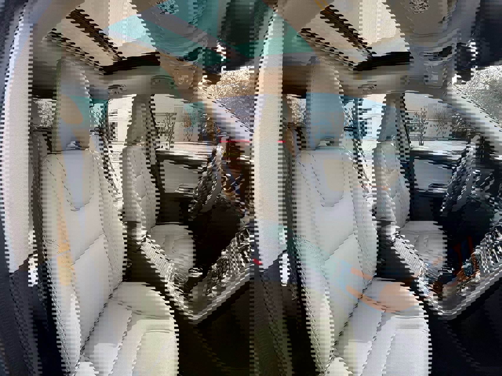 Used 2017 Volvo XC60 T5 Inscription w/ Preferred Option Package image 19