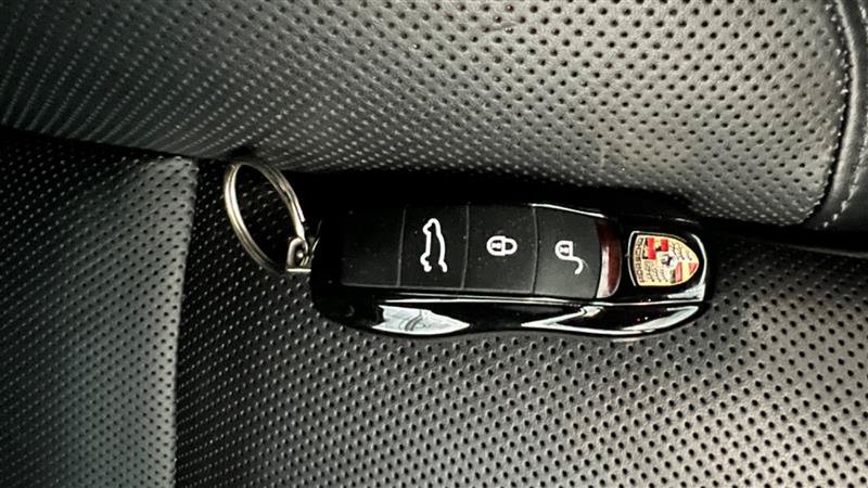 Used 2016 Porsche Macan S AWD/4WD image 83