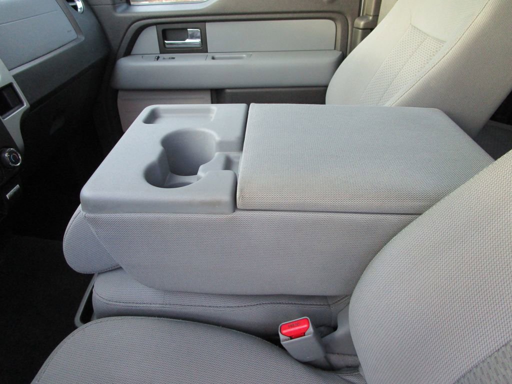 Used 2013 Ford F150 XLT w/ XLT Chrome Pkg image 27