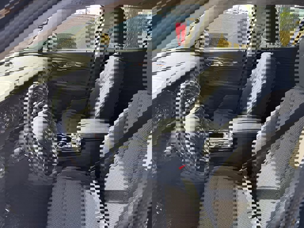 Used 2023 Buick Envision Preferred w/ Sport Touring Package image 9