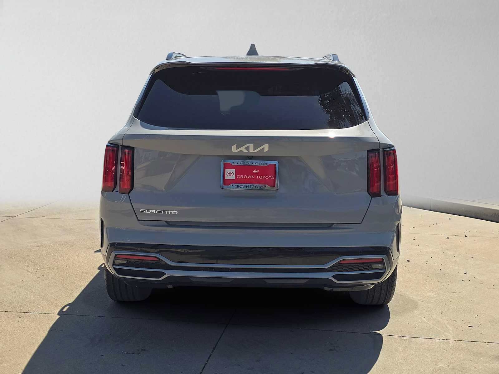 Used 2023 Kia Sorento SX FWD image 4