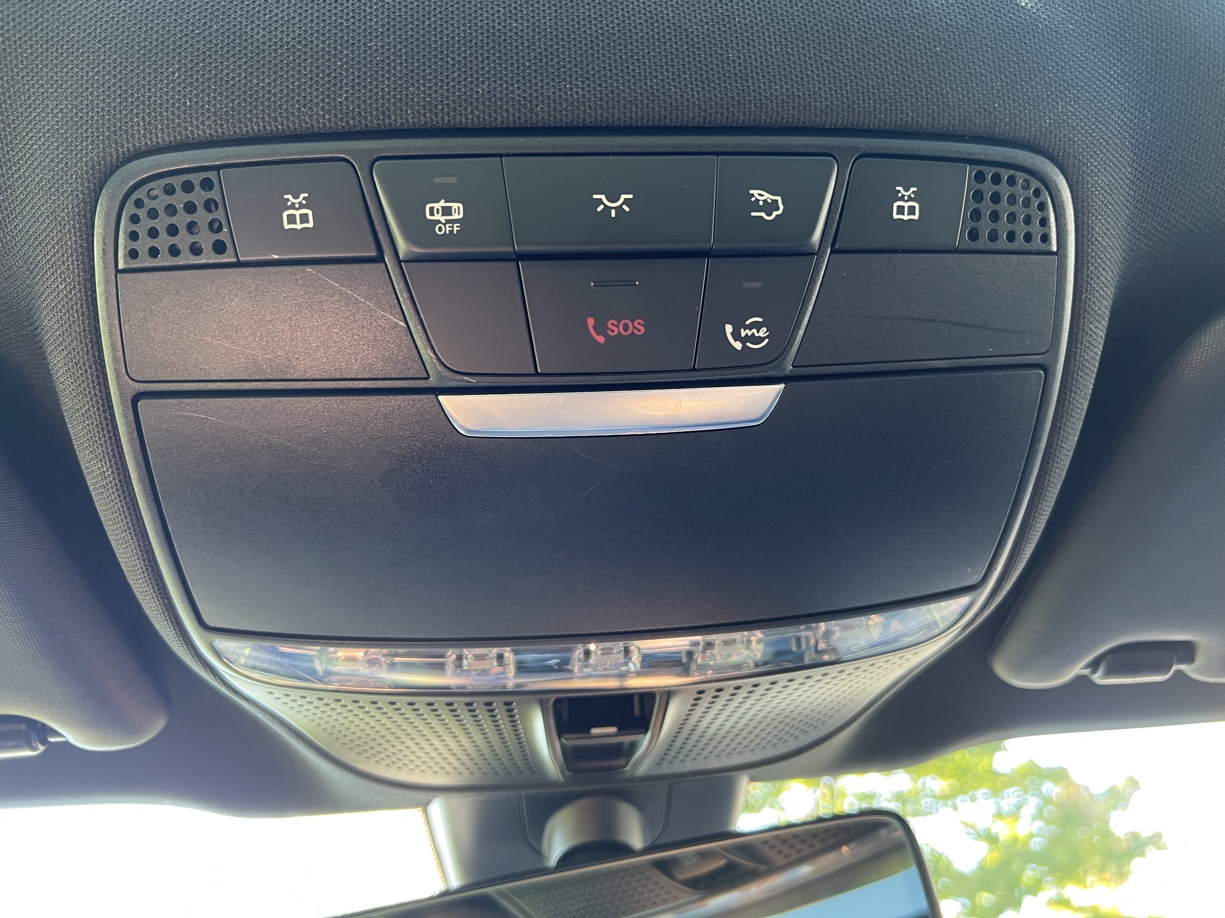 Used 2020 Mercedes-Benz E 350 4MATIC Sedan image 28