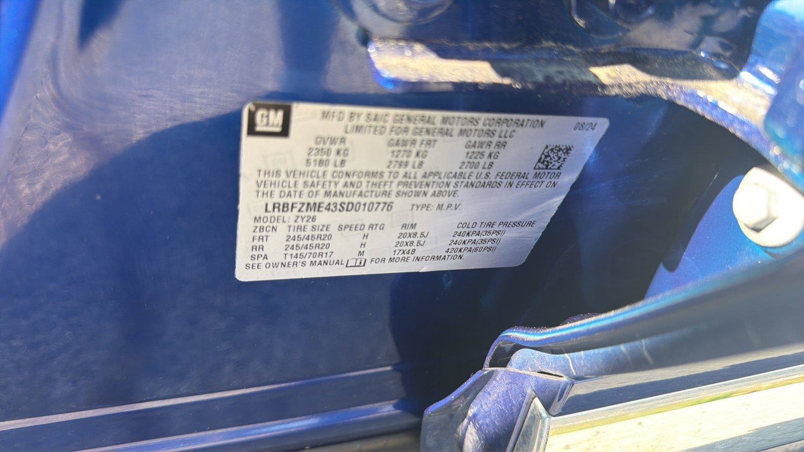 Used 2025 Buick Envision Avenir AWD/4WD image 29