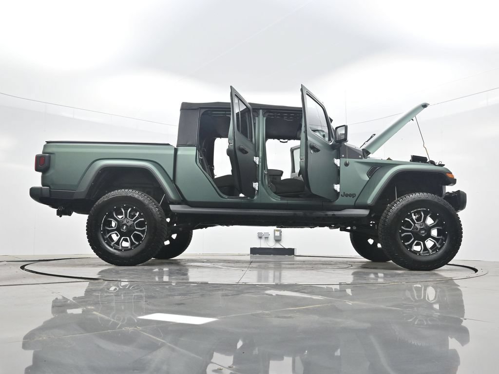 Used 2023 Jeep Gladiator Sport AWD/4WD image 42