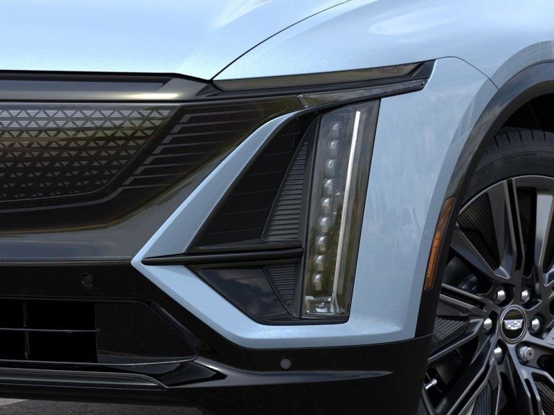 New 2025 Cadillac Lyriq Sport w/ LPO, Floor Liner Package AWD/4WD image 11