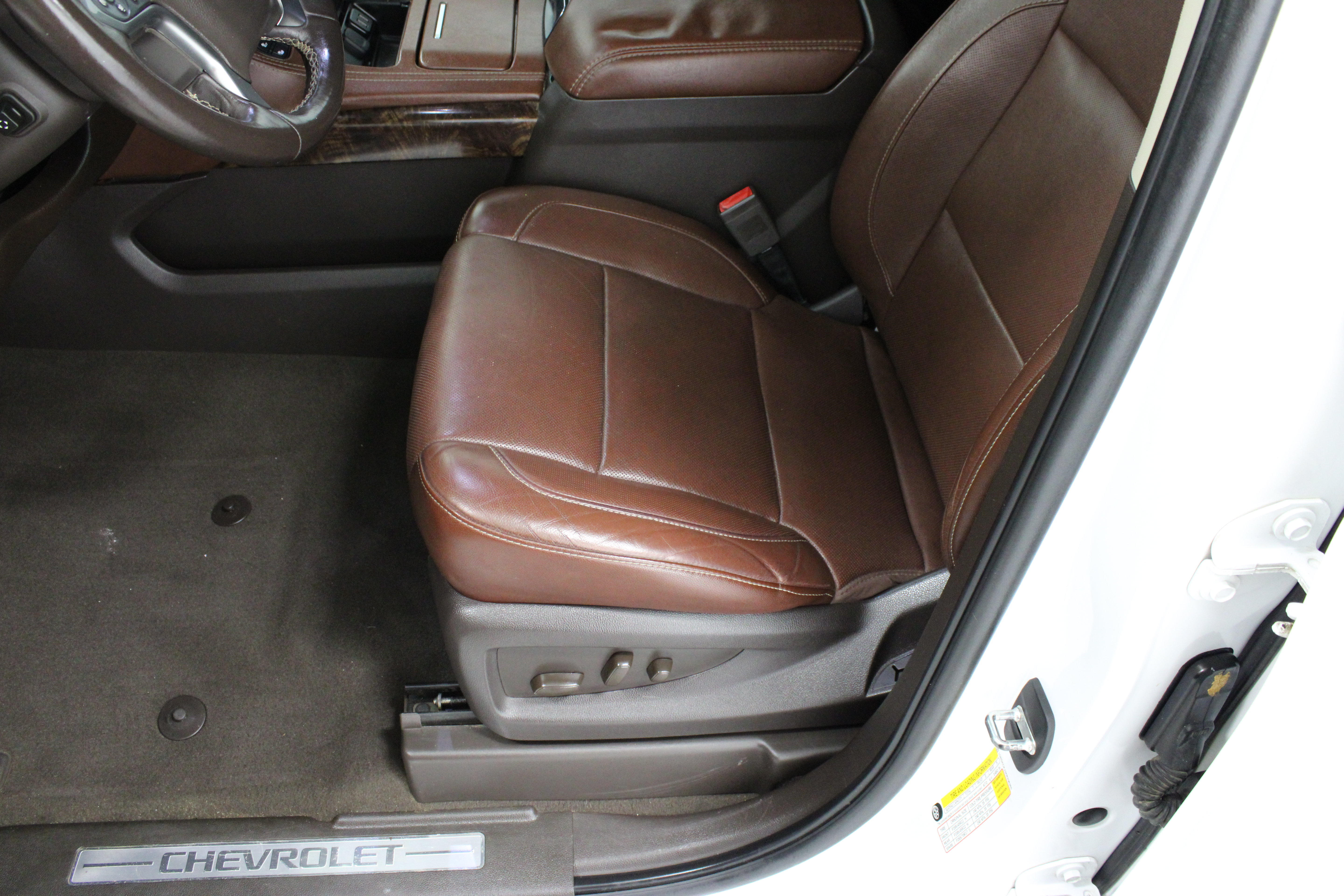 Used 2019 Chevrolet Tahoe Premier AWD/4WD image 15