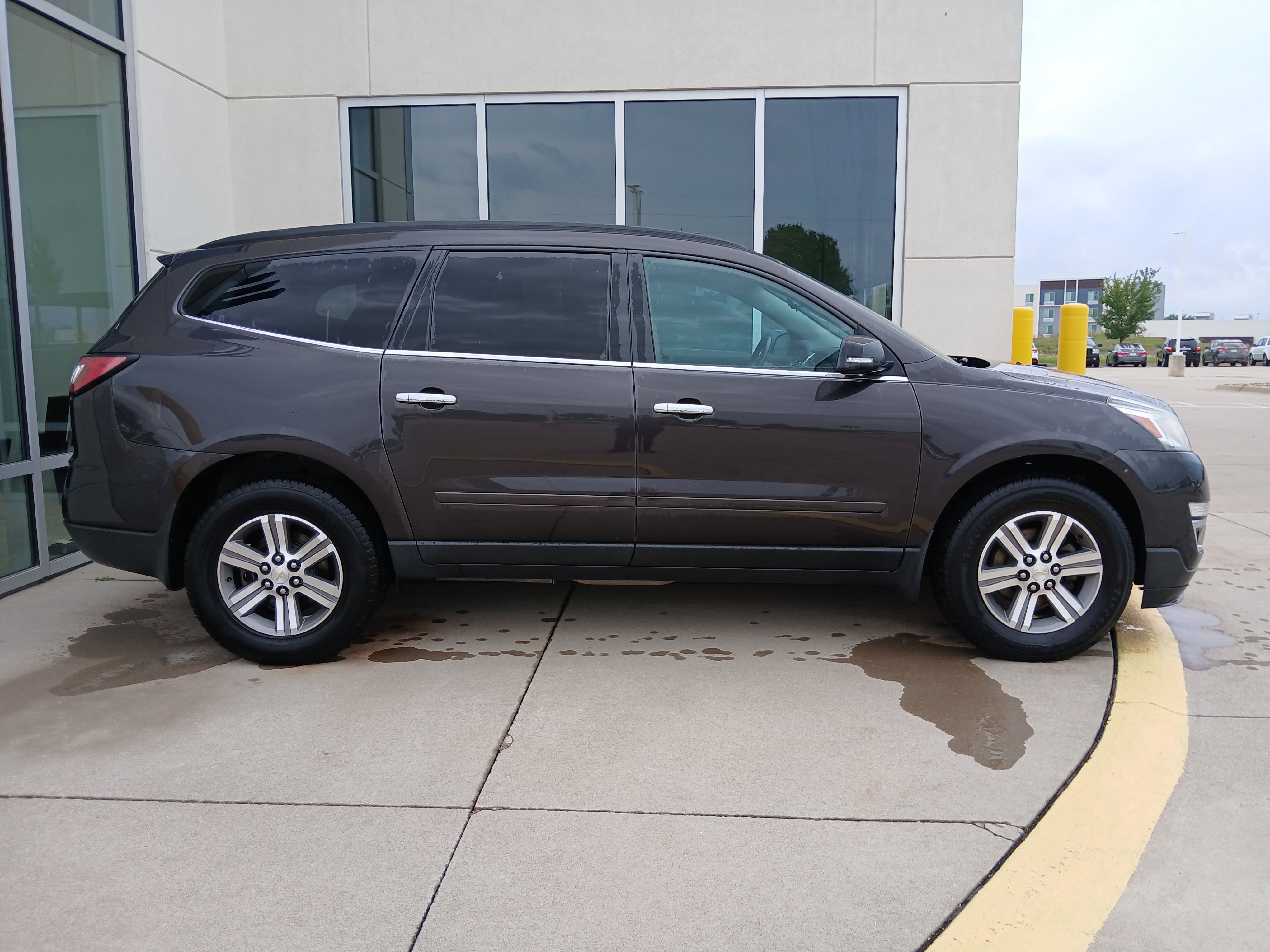 Used 2015 Chevrolet Traverse LT image 6