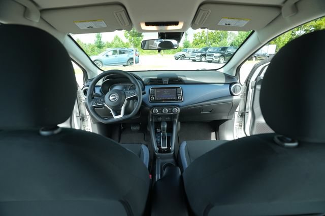 Used 2025 Nissan Versa SV FWD image 24