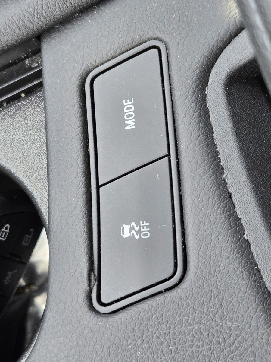 Certified 2025 Cadillac XT6 Premium Luxury image 23