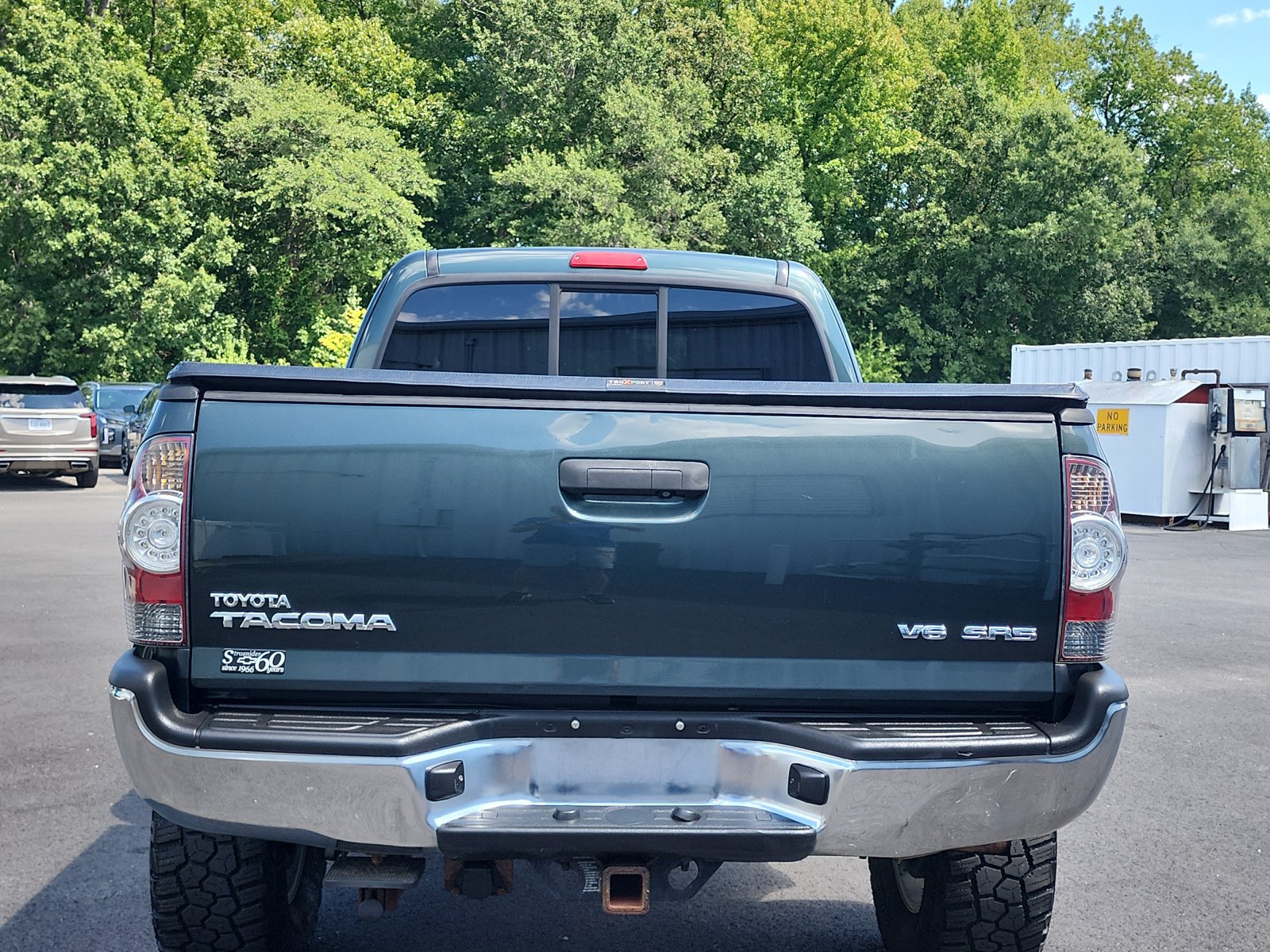 Used 2011 Toyota Tacoma 4x4 Access Cab V6 w/ SR5 Pkg #2 image 4