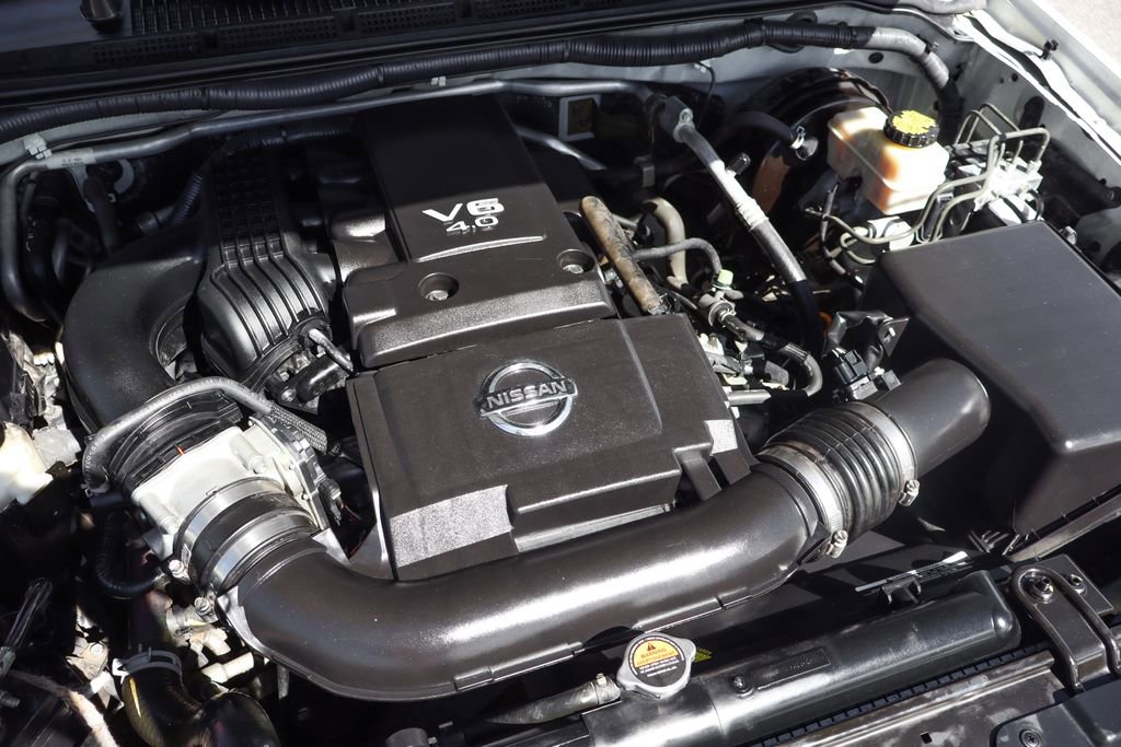 Used 2016 Nissan Frontier SV RWD image 12