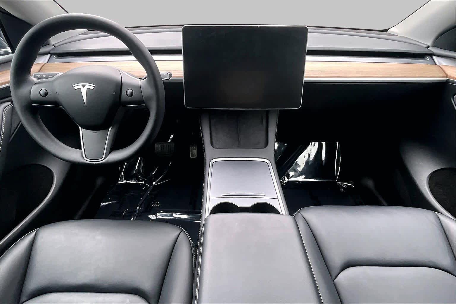 Used 2024 Tesla Model Y Long Range AWD/4WD image 14