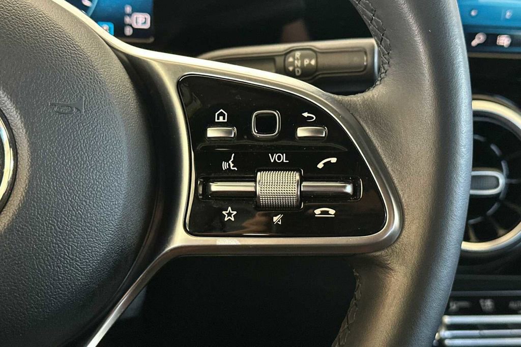 Certified 2023 Mercedes-Benz GLA 250 4MATIC w/ Parking Assistance Package image 32