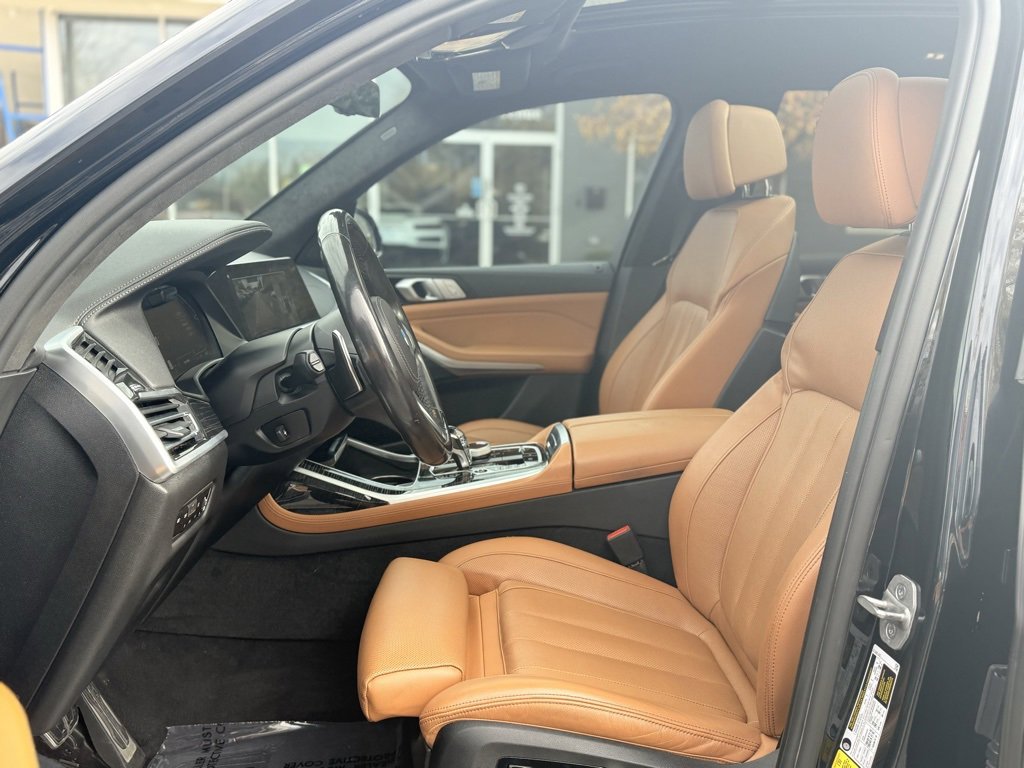 Used 2021 BMW X7 xDrive40i w/ M Sport Package image 16