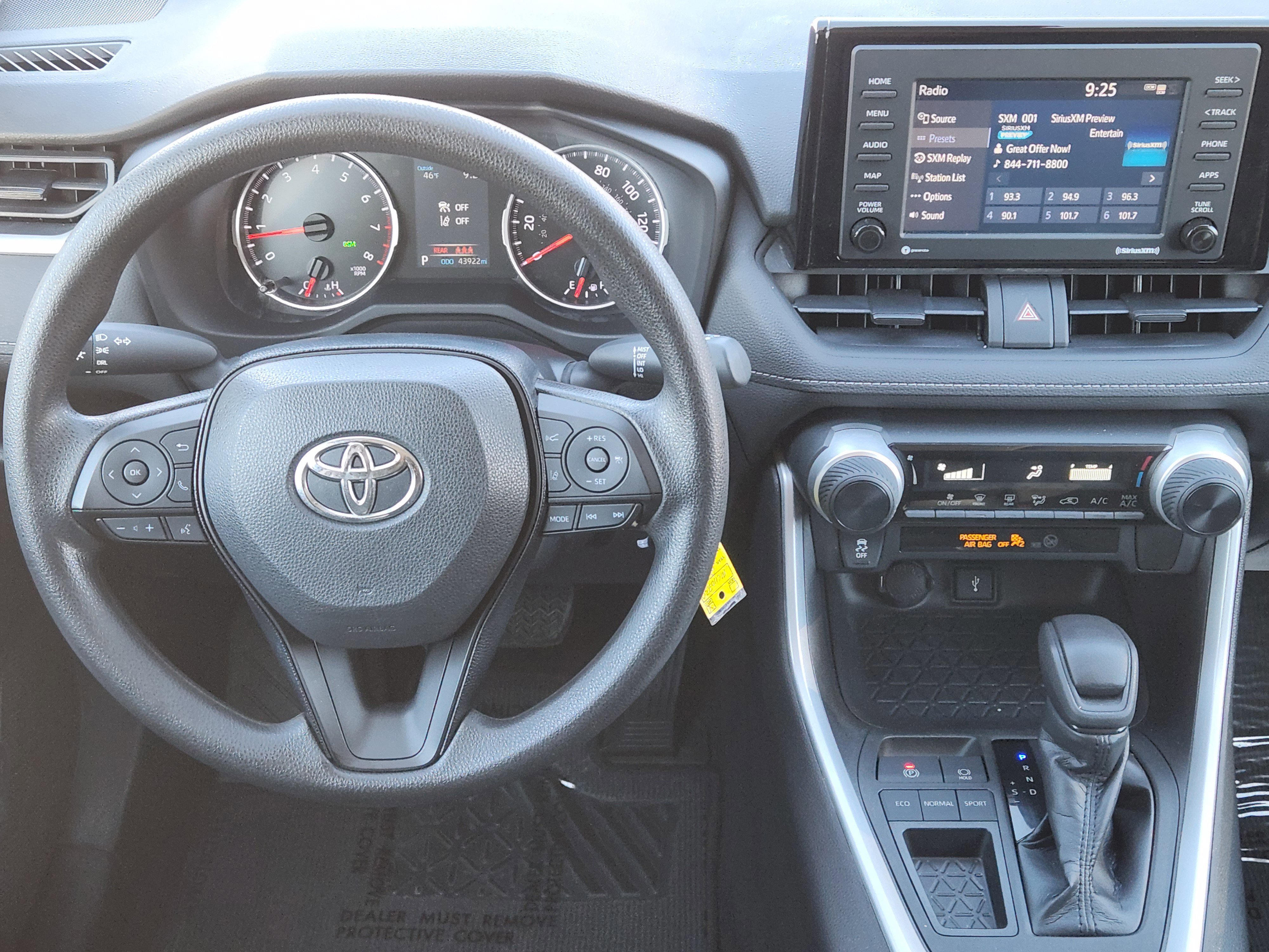 Used 2021 Toyota RAV4 LE w/ Carpet Mat Package (TMS) image 27