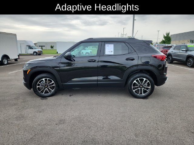 Used 2025 Chevrolet TrailBlazer LT AWD/4WD image 4