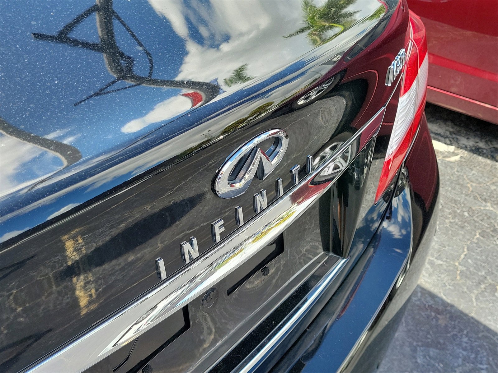 Used 2013 INFINITI M35 M35h w/ Premium Pkg image 6