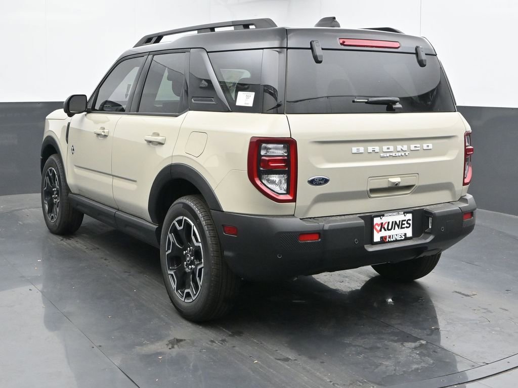 New 2025 Ford Bronco Sport Outer Banks w/ Outer Banks Tech Package+ image 8