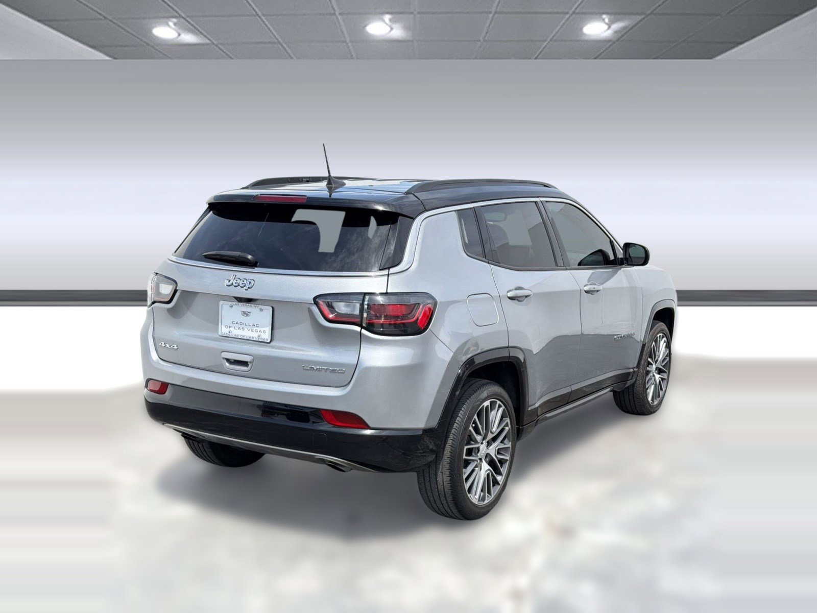 Used 2023 Jeep Compass Limited w/ Elite Group AWD/4WD image 8