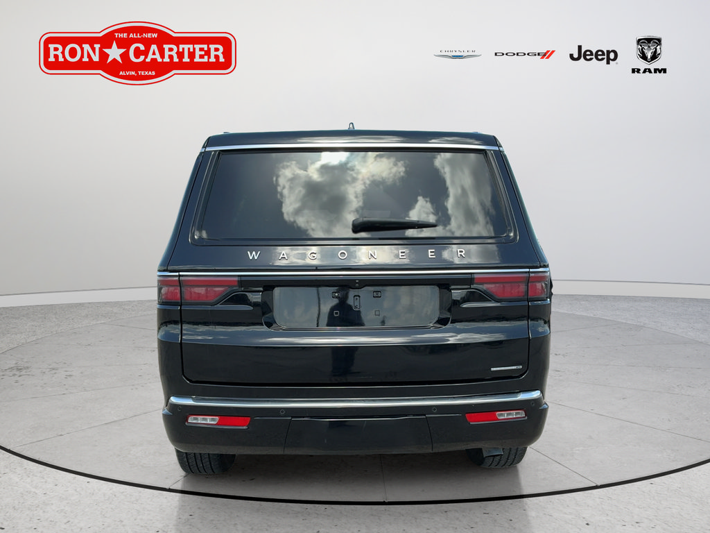 Certified 2024 Jeep Wagoneer Series III AWD/4WD image 5