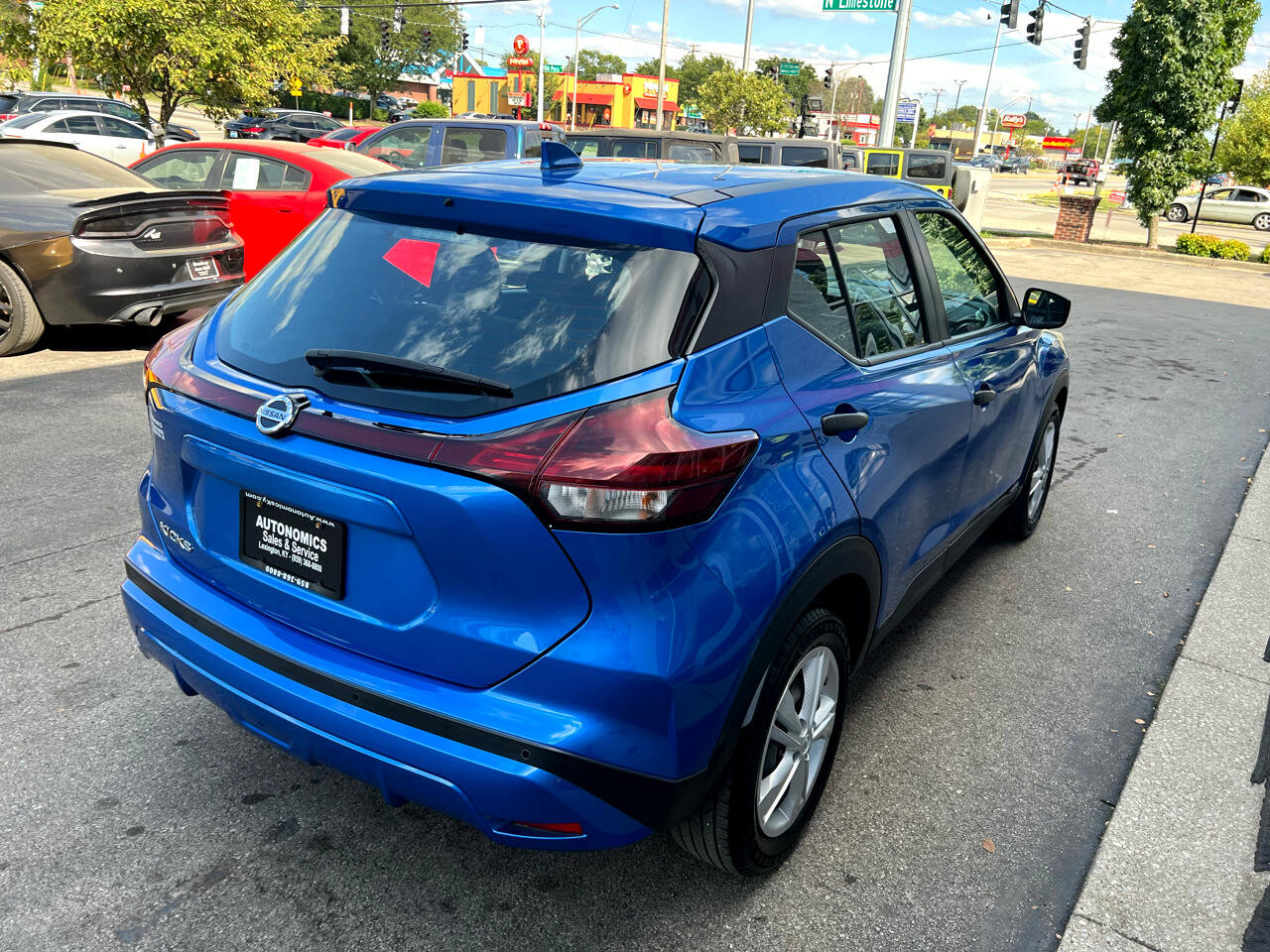 Used 2021 Nissan Kicks S image 7