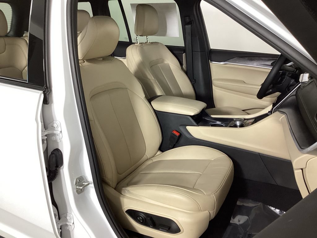 Used 2024 Jeep Grand Cherokee Limited w/ Luxury Tech Group II AWD/4WD image 38