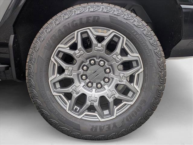 New 2025 GMC Hummer EV 3X image 10