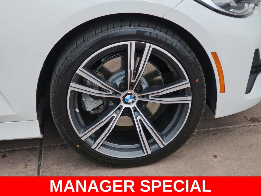 Used 2021 BMW 330i Sedan w/ Driving Assistance Package RWD image 39