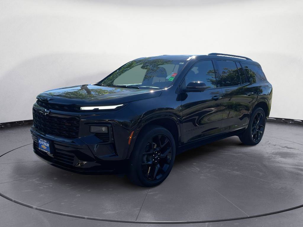 Used 2024 Chevrolet Traverse RS image 3