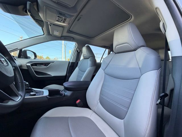 Used 2018 Chevrolet Cruze LS image 4