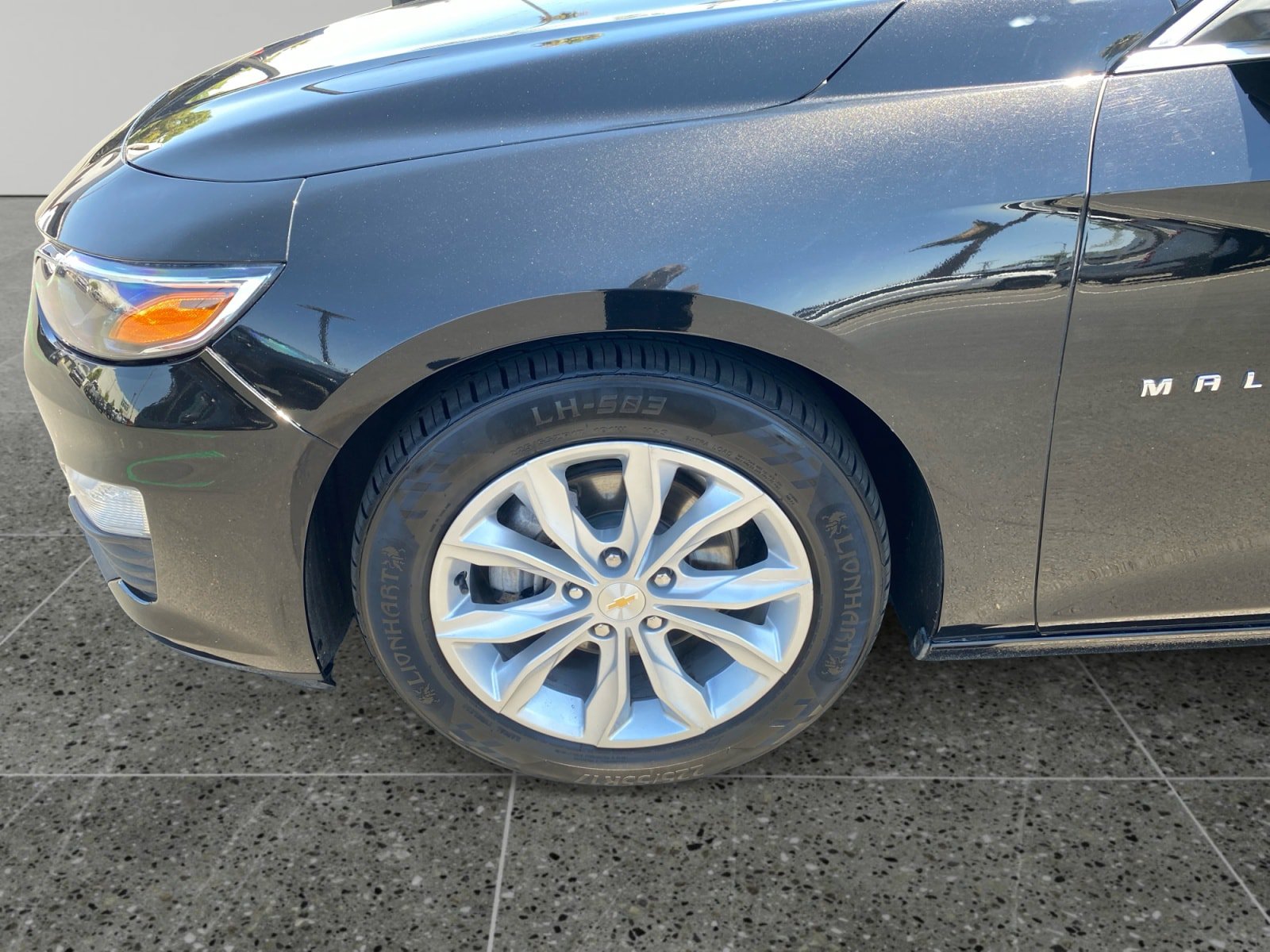 Used 2024 Chevrolet Malibu LT FWD image 14