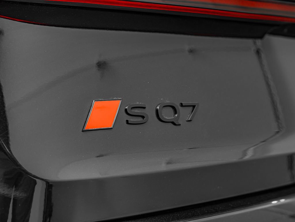 Used 2025 Audi SQ7 Prestige AWD/4WD image 21