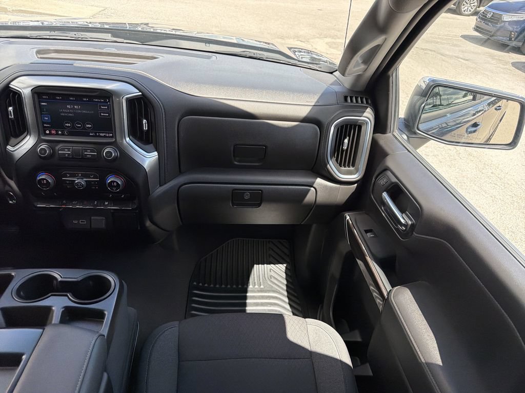 Used 2022 Chevrolet Silverado 1500 LT AWD/4WD image 17