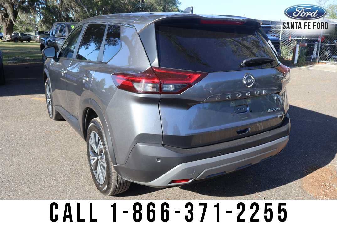 Used 2023 Nissan Rogue SV AWD/4WD image 3